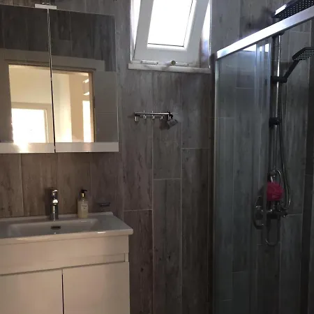 Fabulous 3 Bedroom In With Pool דליאן